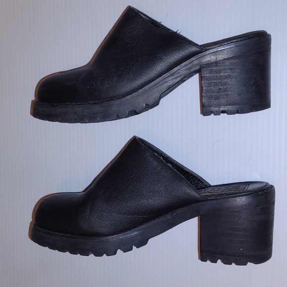 ๐ฃโฎVINTAGEโฎ COMPAGNIE INTERNATIONALE EXPRESS Metro Mules in Black - Picture 7 of 8